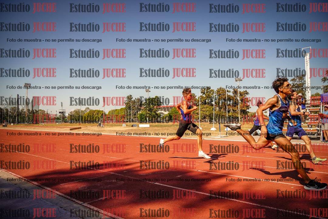 Fotos de los 200 m llanos de varones