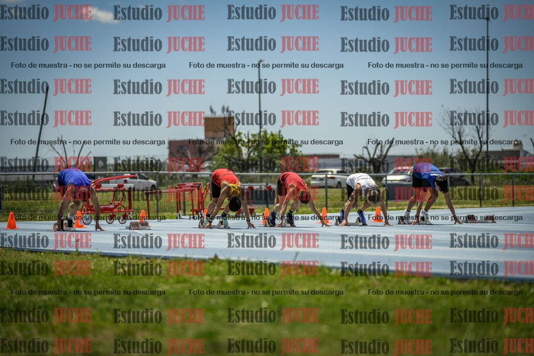 Fotos de los 100 m llanos de varones