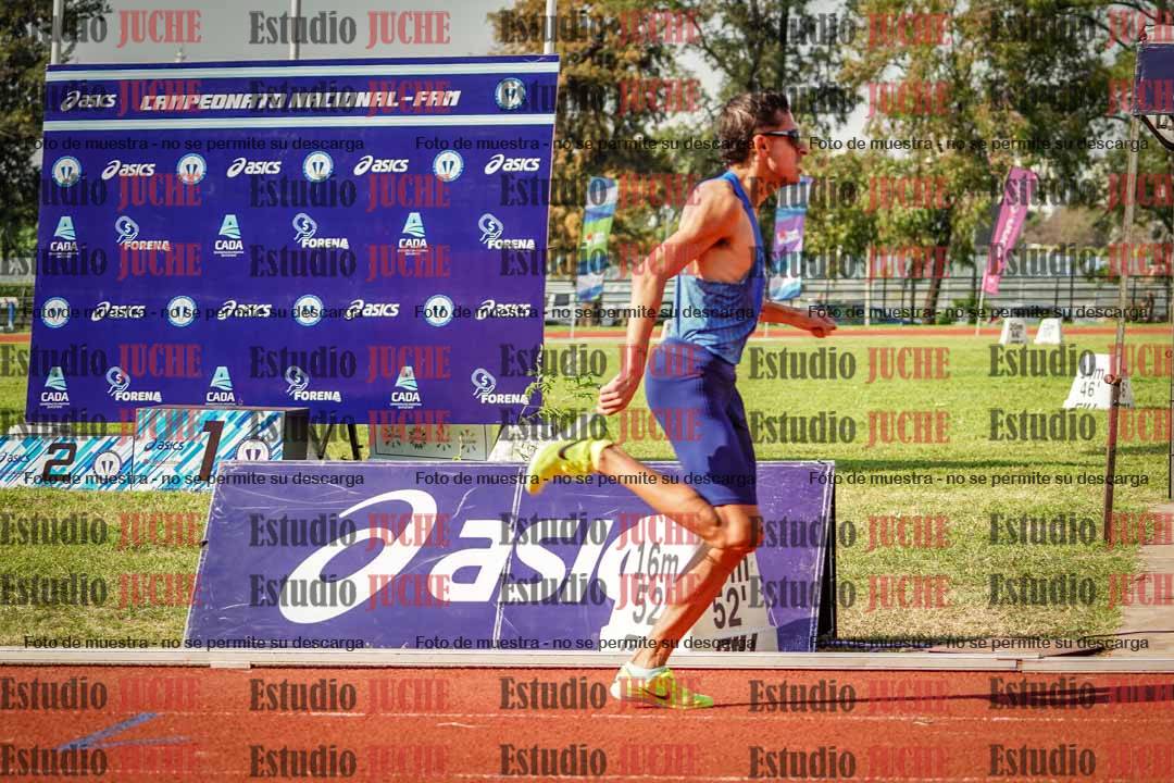 Fotos de los 800 m llanos de varones