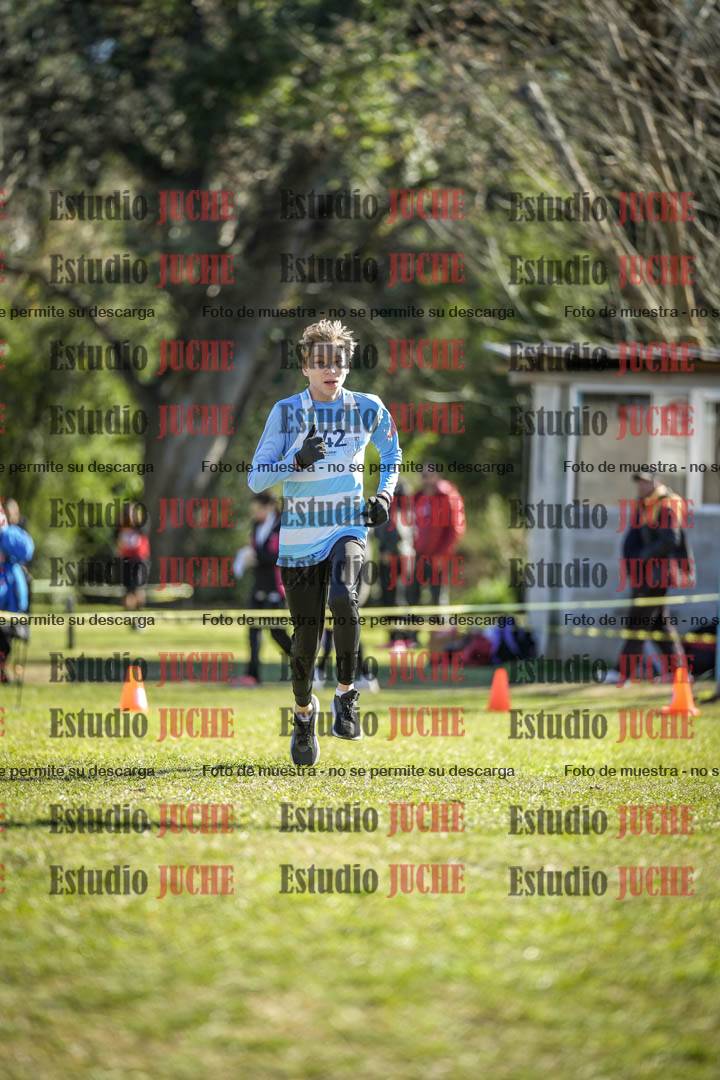 Fotos de la llegada del cross de 2000 m