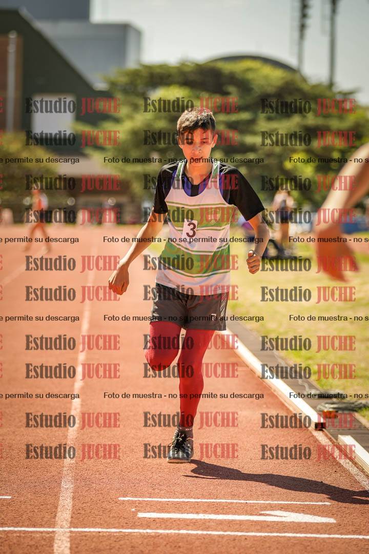 Fotos de los 600 m llanos de varones