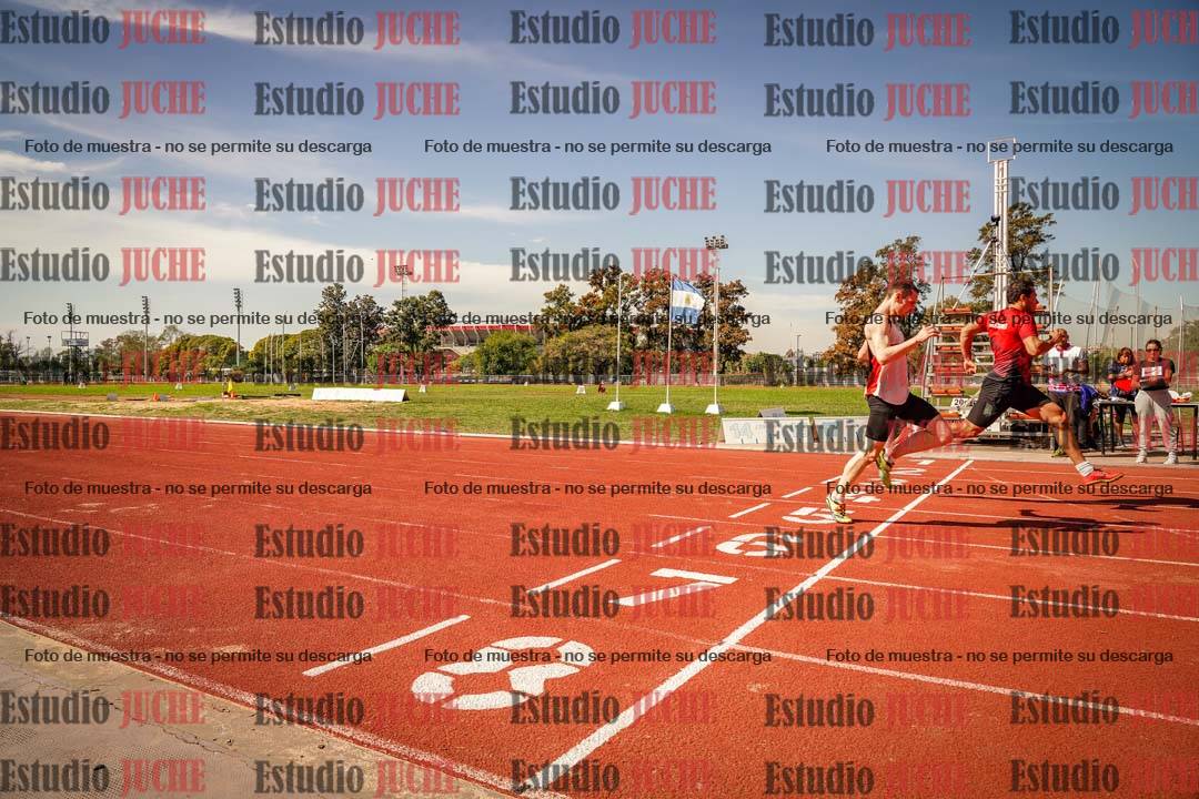 Fotos de los 100 m llanos de varones