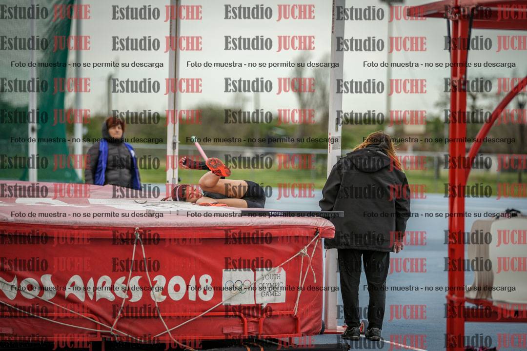 Fotos del salto en alto de mujeres - todas las categorías (incluye combinadas)