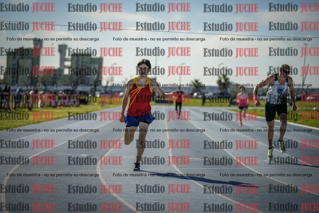Fotos de los 400 m llanos de varones