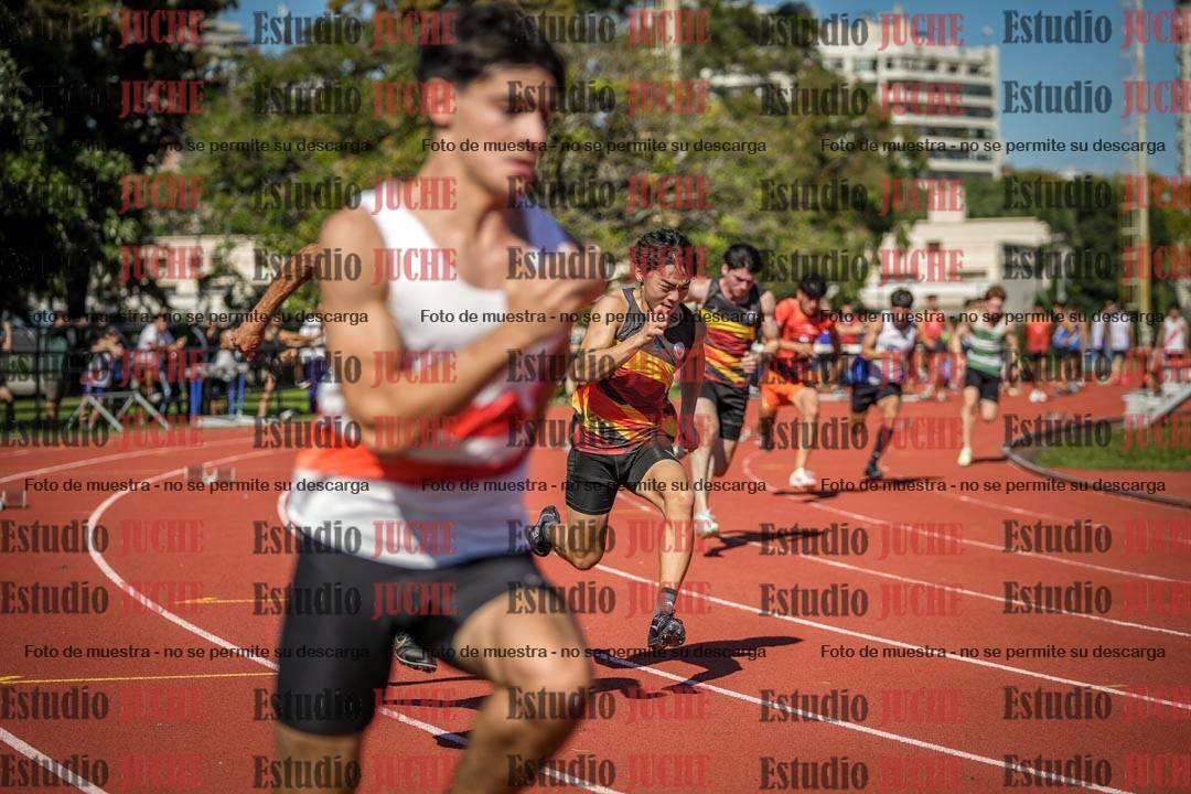 Fotos de los 200 m llanos de varones