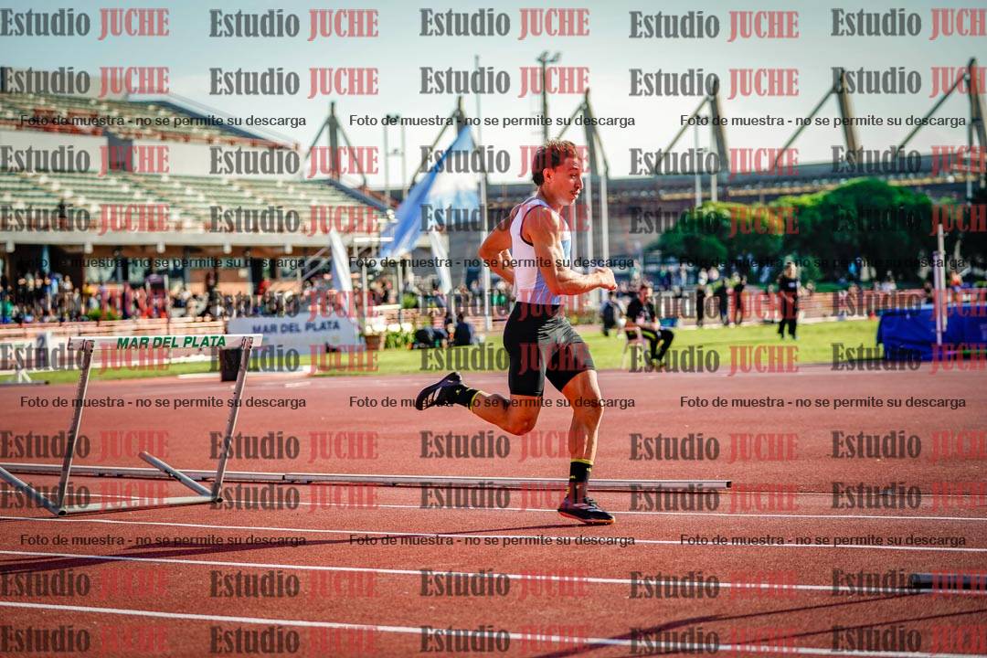 Fotos de los 400 m con vallas de varones