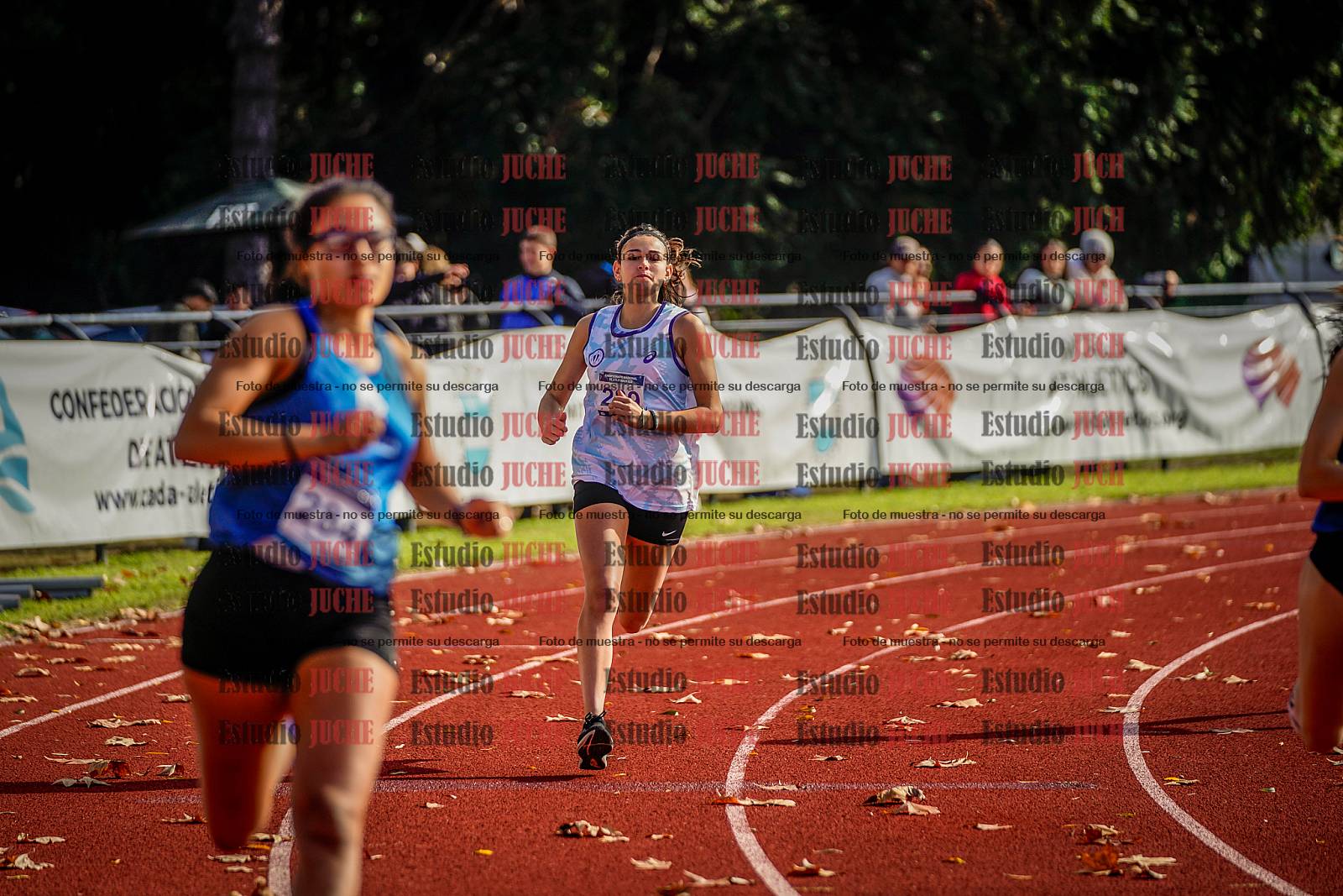 Fotos de los 800 m de mujeres - heptatlón 7