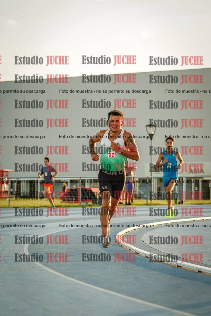 Fotos de los 3000 m llanos de varones