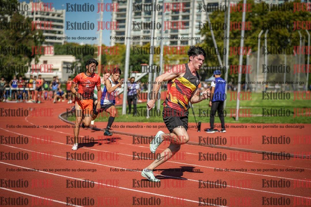 Fotos de los 200 m llanos de varones