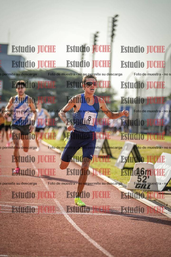 Fotos de los 800 m llanos de varones