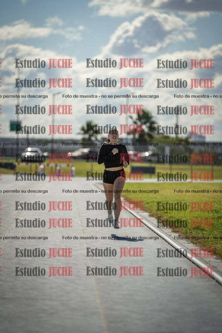 Fotos de los 800 m llanos de mujeres - heptatlón 7