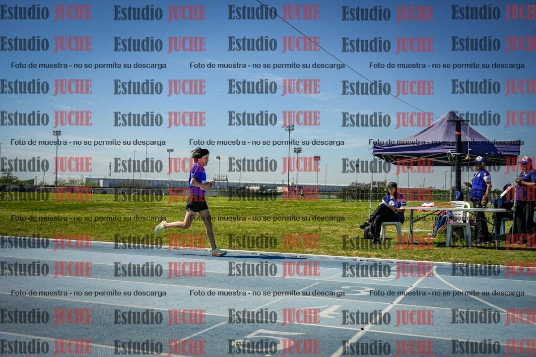 Fotos de los 2000 m con obstáculos de varones