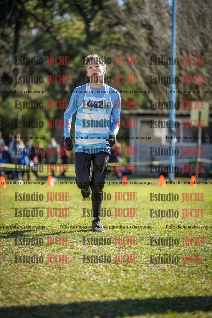 Fotos de la llegada del cross de 2000 m