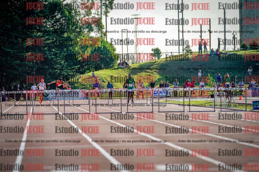 Fotos de los 400 m con vallas de varones