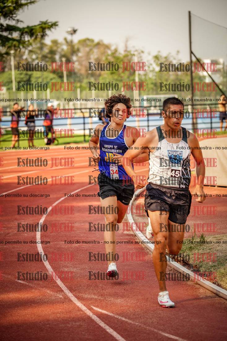 Fotos de los 1500 m llanos de varones