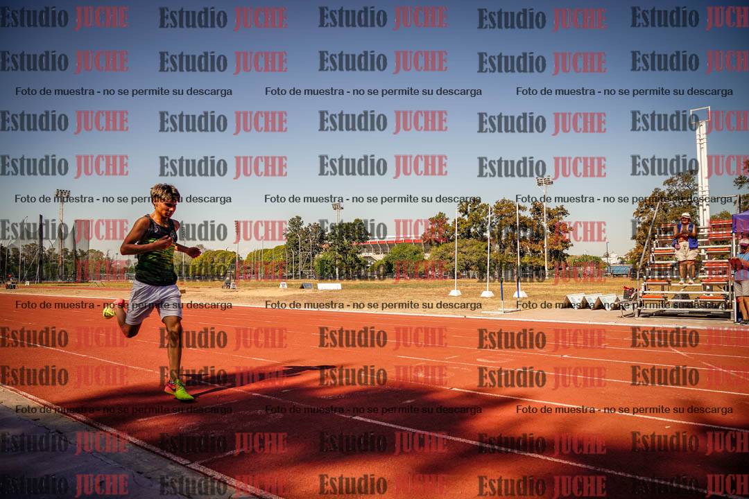 Fotos de los 200 m llanos de varones