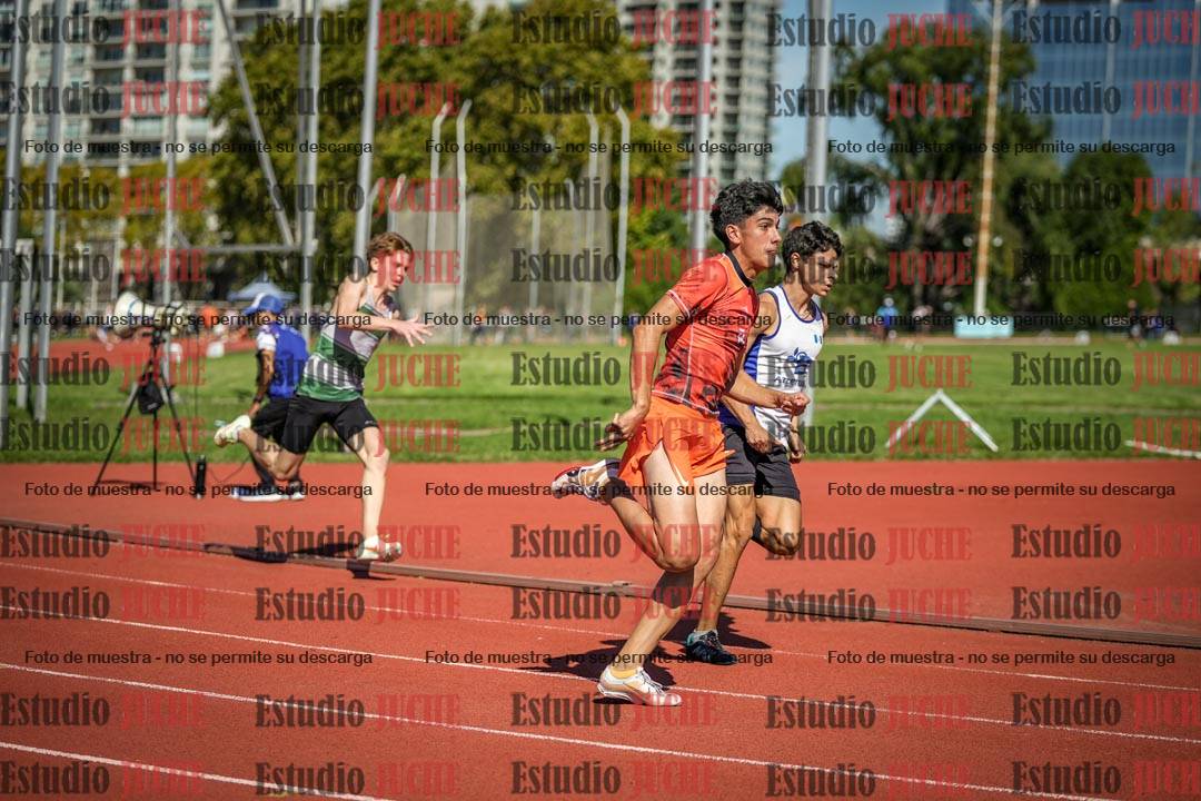 Fotos de los 200 m llanos de varones