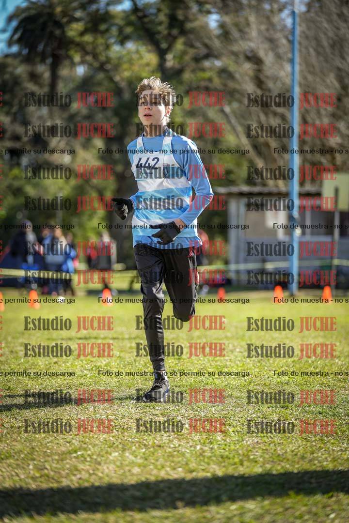 Fotos de la llegada del cross de 2000 m