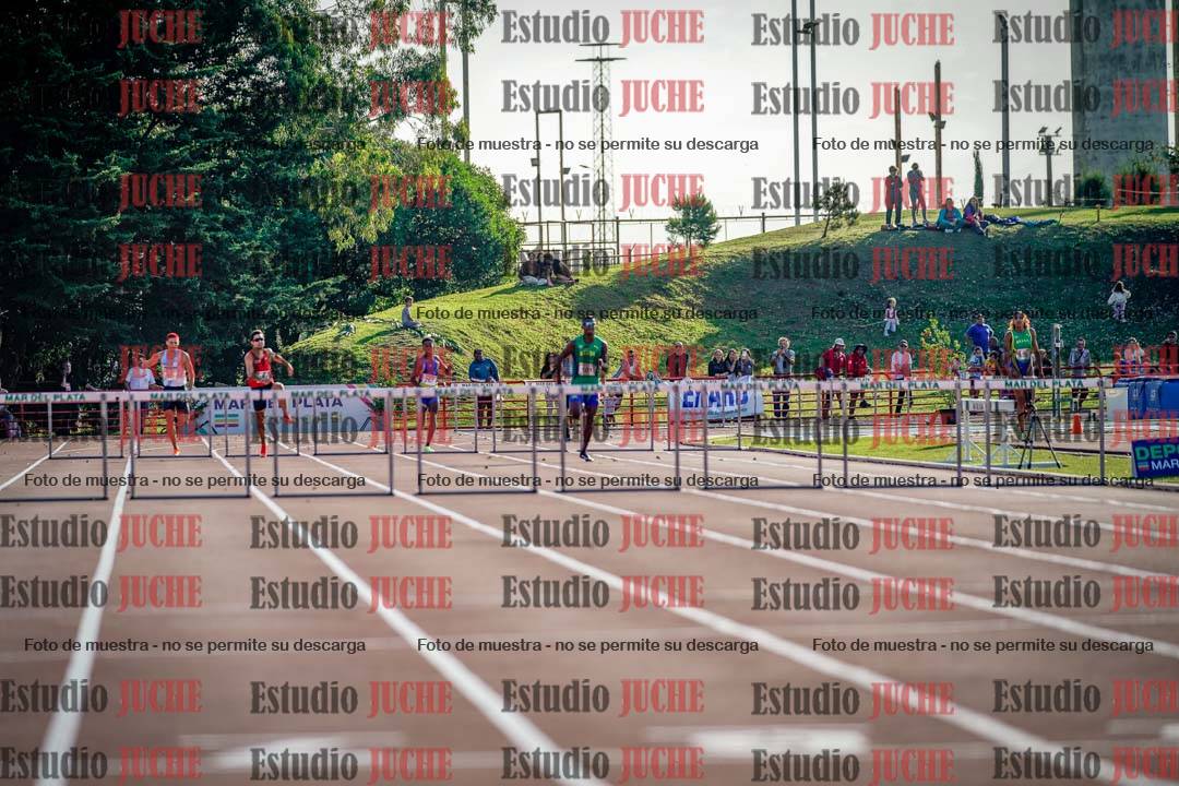 Fotos de los 400 m con vallas de varones