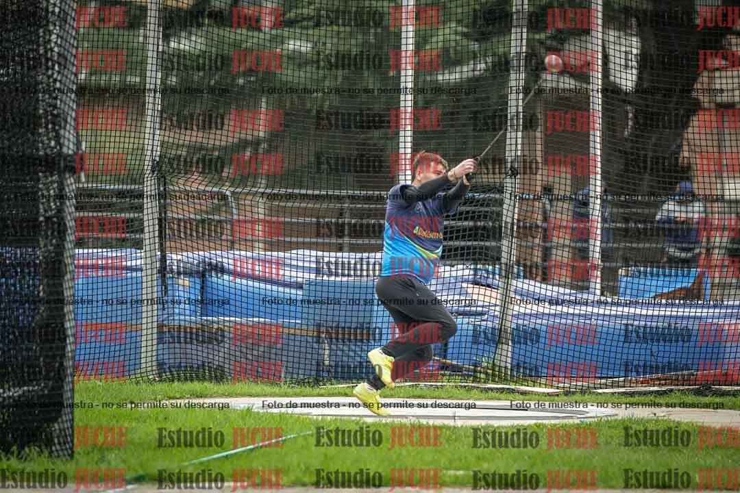 Fotos del lanzamiento de martillo de varones