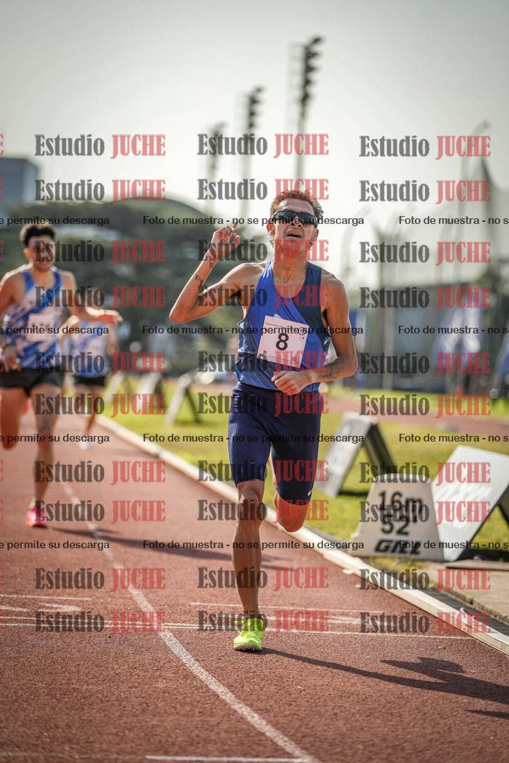 Fotos de los 800 m llanos de varones