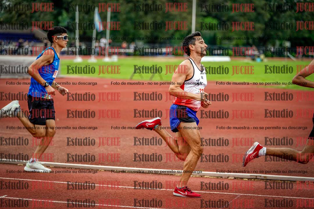 Fotos de los 800 m llanos de varones