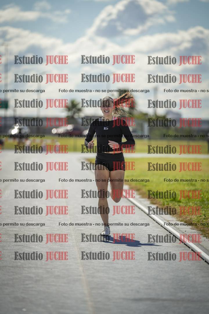Fotos de los 800 m llanos de mujeres - heptatlón 7