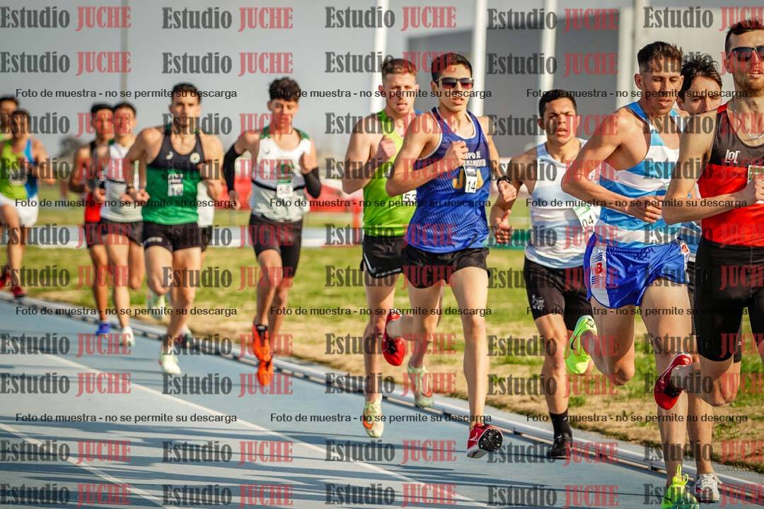 Fotos de los 3000 m llanos de varones