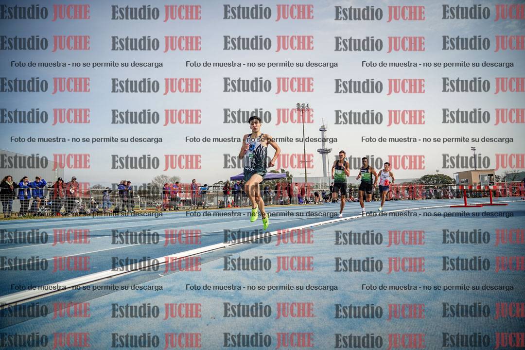 Fotos de los 800 m llanos de varones