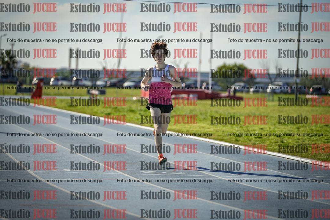Fotos de los 400 m llanos de varones