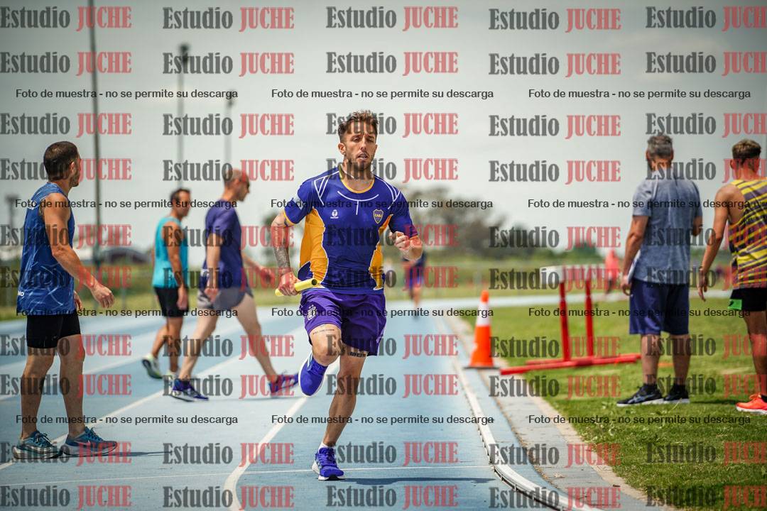 Fotos durante el transcurso de los relevos 20' para running teams - serie 2