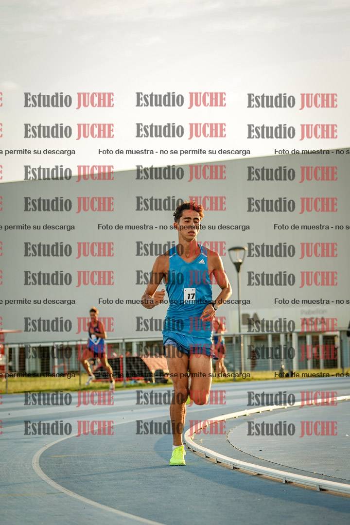 Fotos de los 3000 m llanos de varones