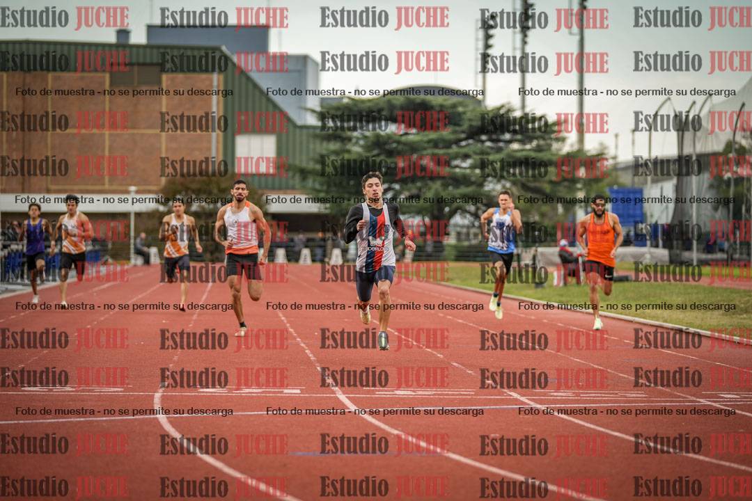 Fotos de los 400 m llanos de varones