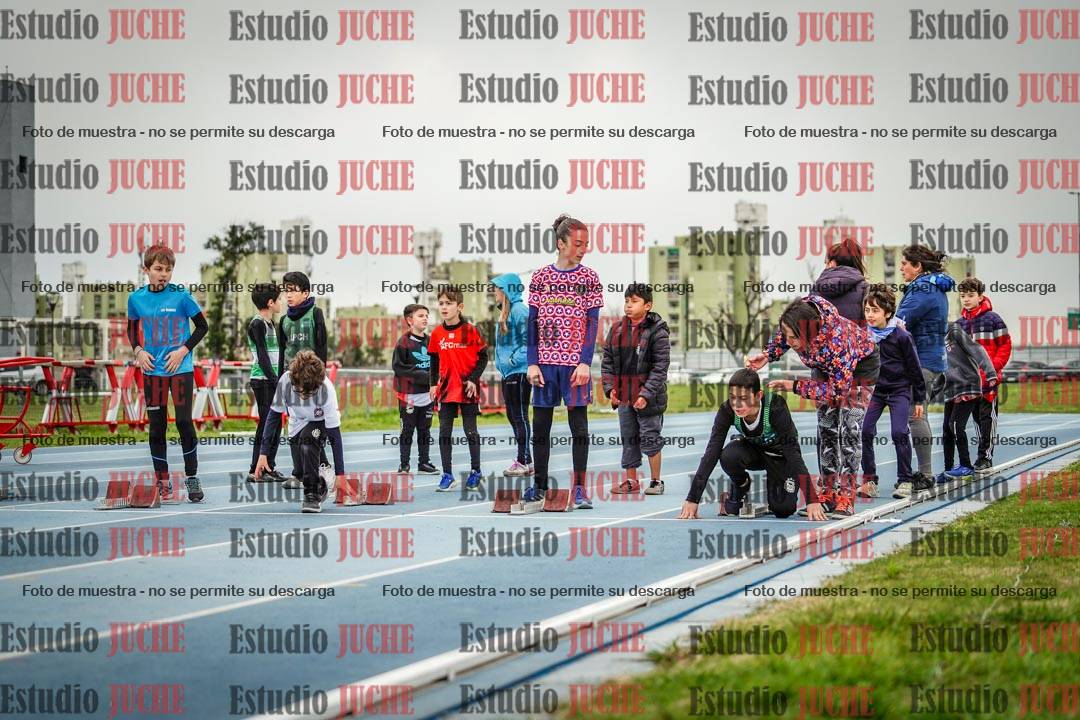 Fotos de los 50 m llanos de varones - U12