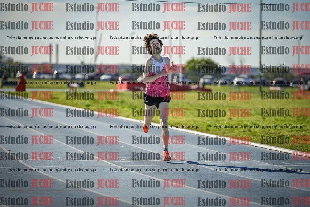 Fotos de los 400 m llanos de varones