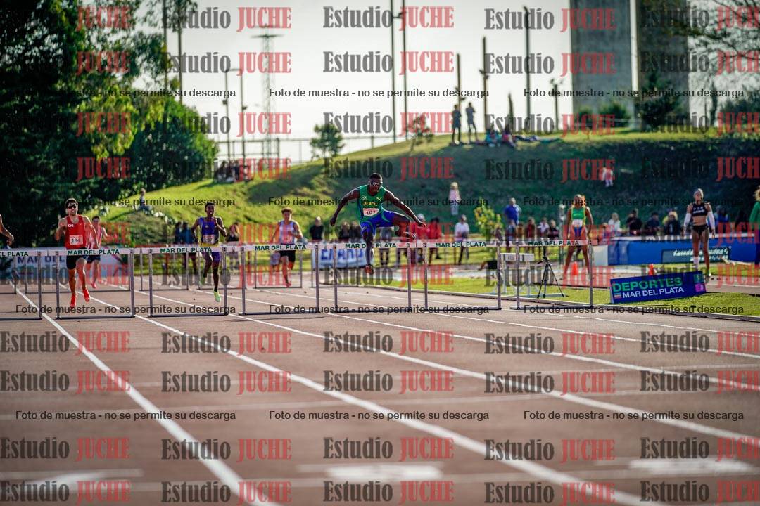 Fotos de los 400 m con vallas de varones