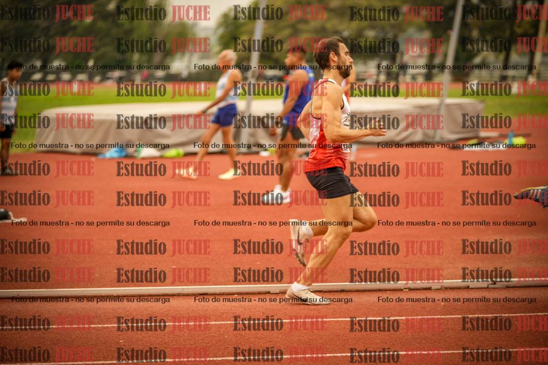 Fotos de los 800 m llanos de varones