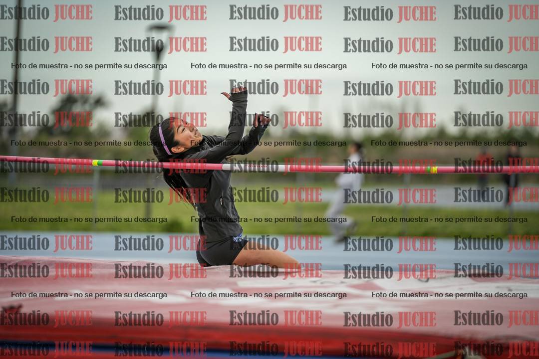 Fotos del salto en alto de mujeres - todas las categorías (incluye combinadas)