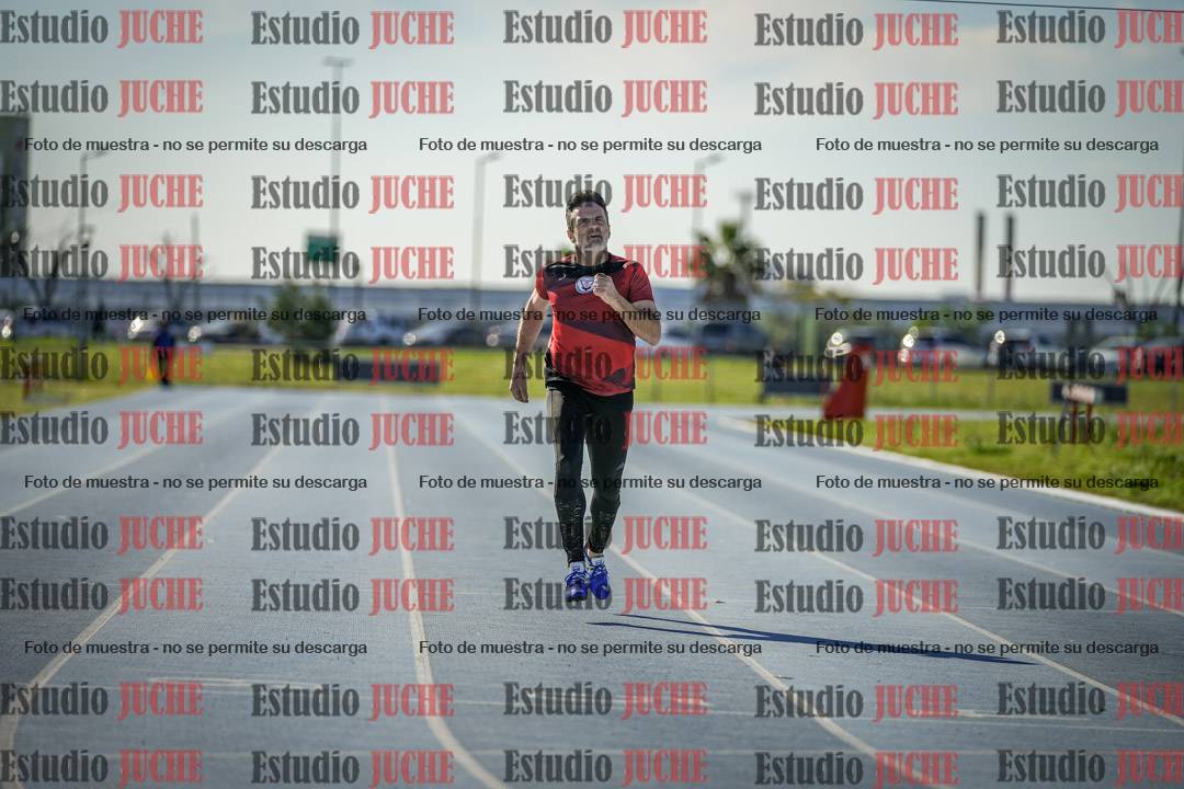 Fotos de los 400 m llanos de varones