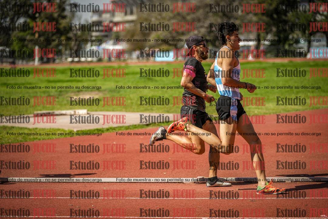 Fotos de los 1500 m llanos de varones