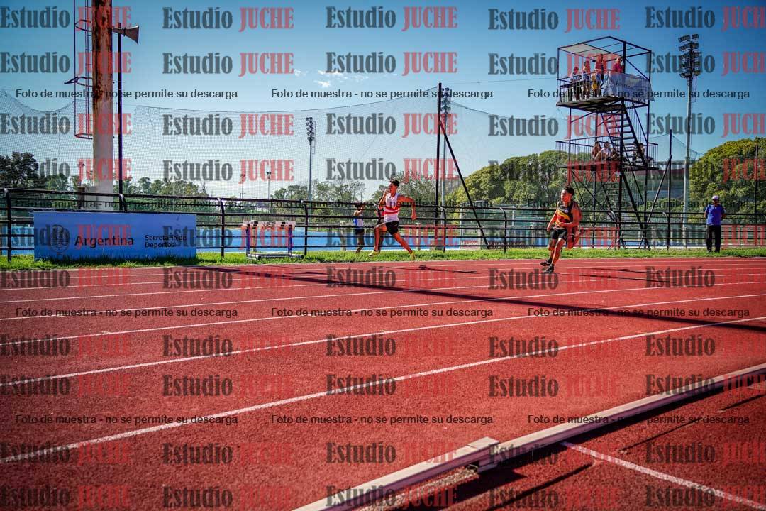 Fotos de los 200 m llanos de varones