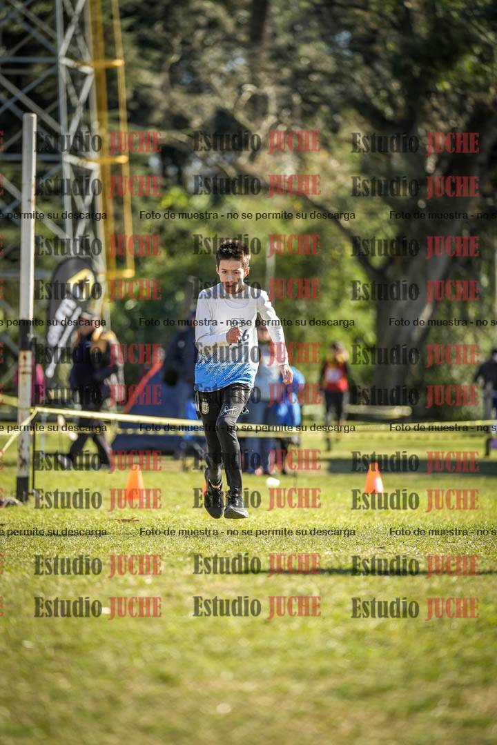Fotos de la llegada del cross de 2000 m