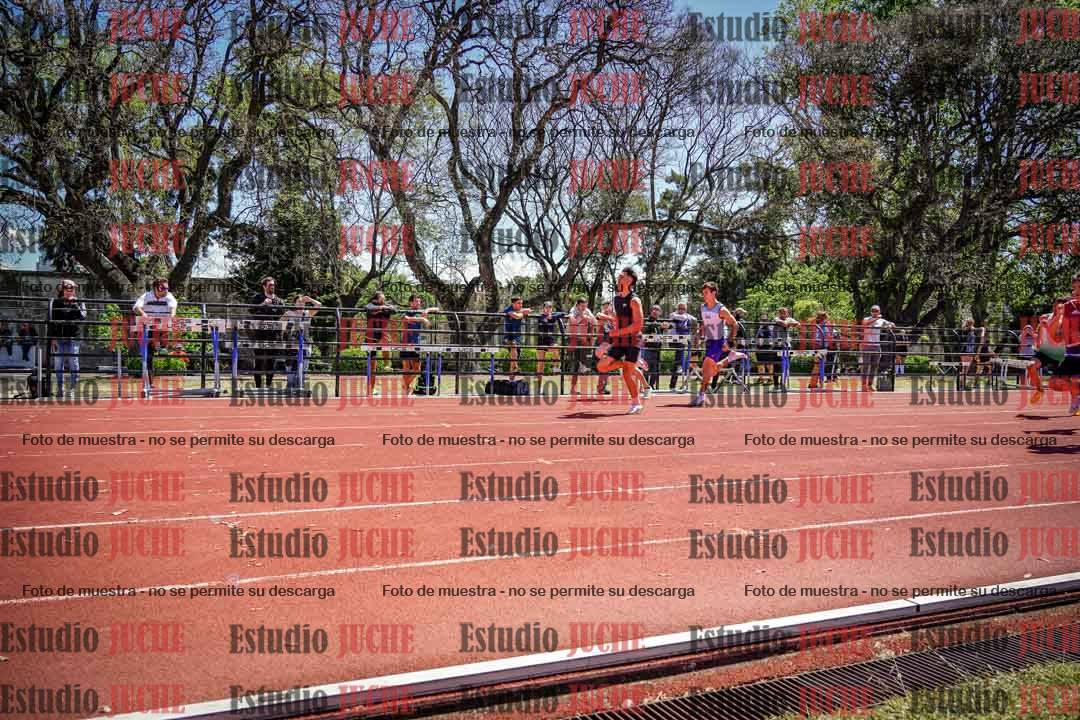 Fotos de los 100 m llanos de varones