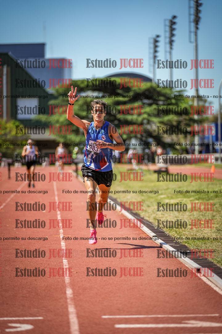 Fotos de los 3000 m con obstáculos de varones
