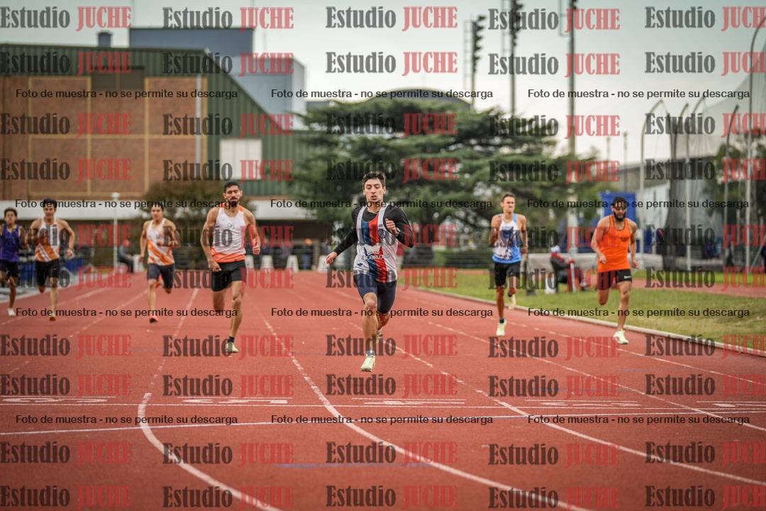 Fotos de los 400 m llanos de varones