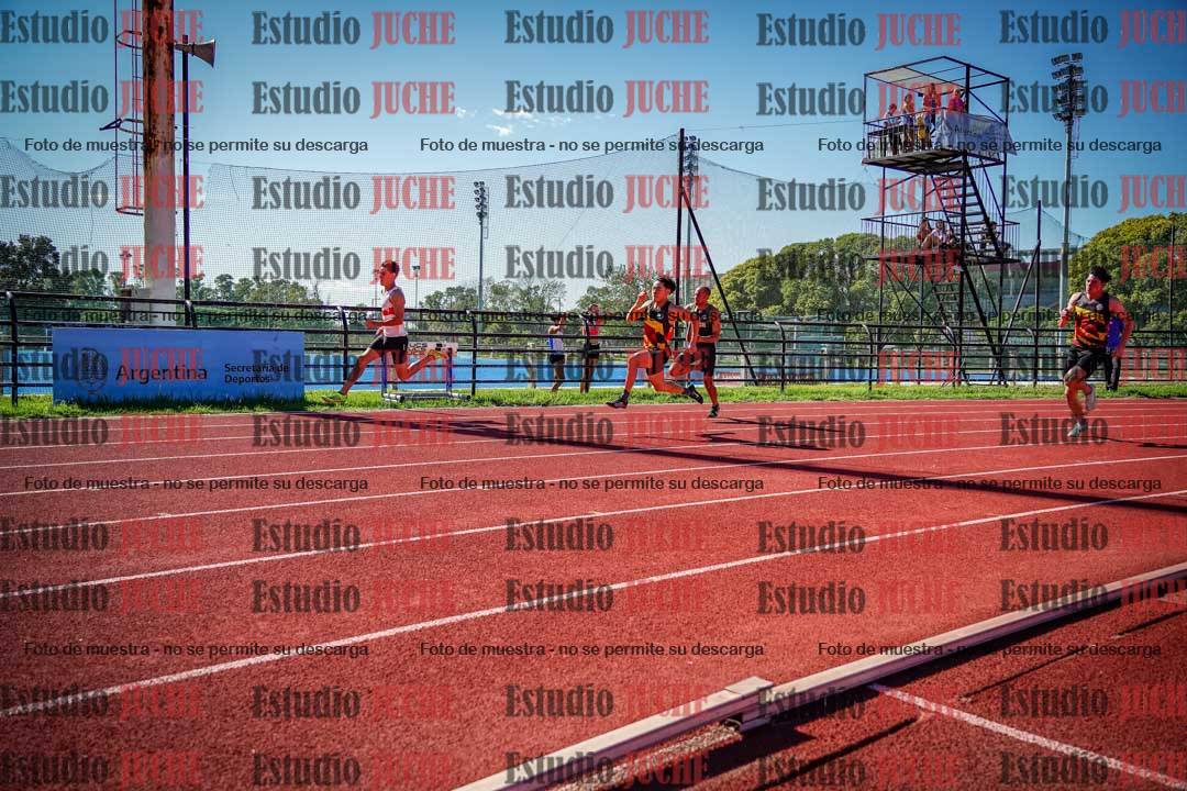 Fotos de los 200 m llanos de varones