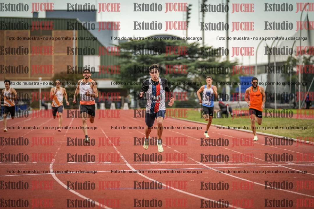 Fotos de los 400 m llanos de varones