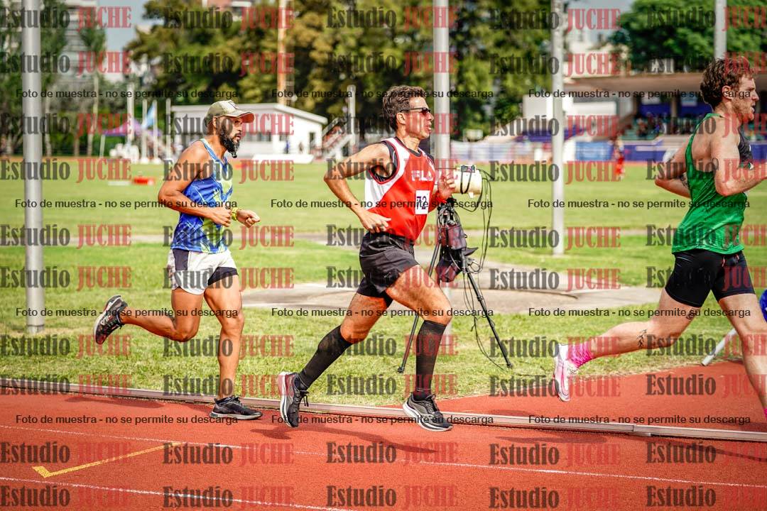 Fotos de los 3000 m llanos de varones