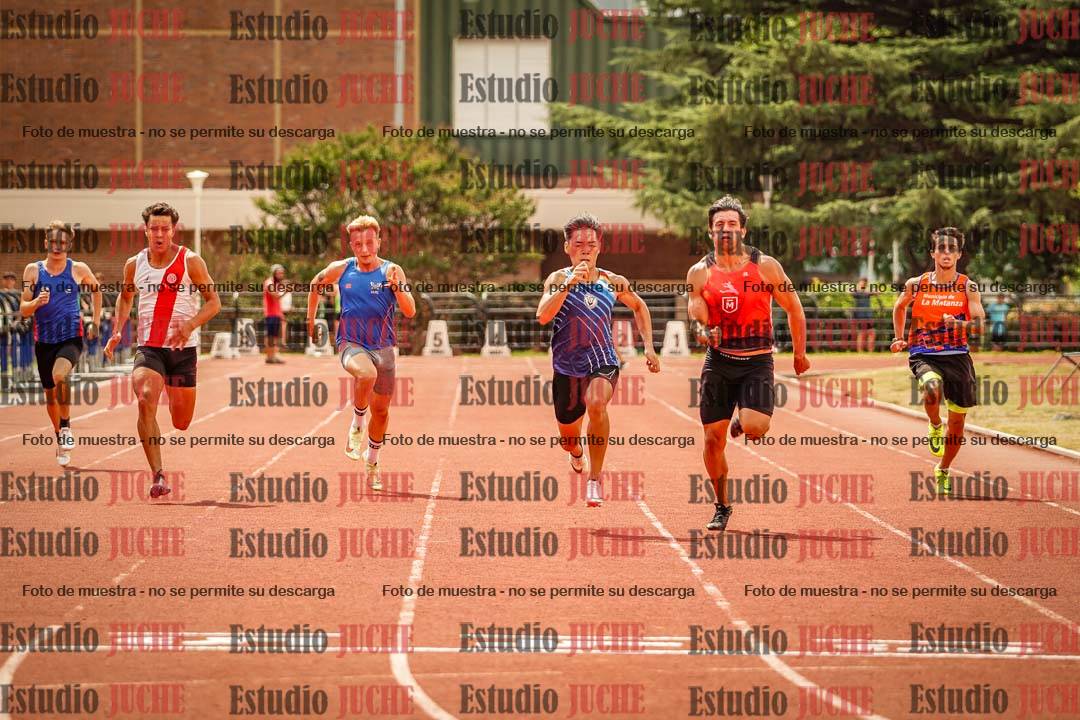 Fotos de los 200 m llanos de varones
