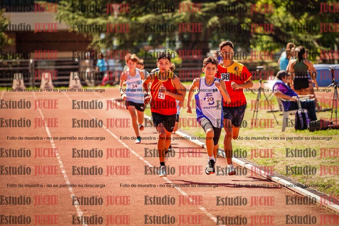 Fotos de los 600 m llanos de varones